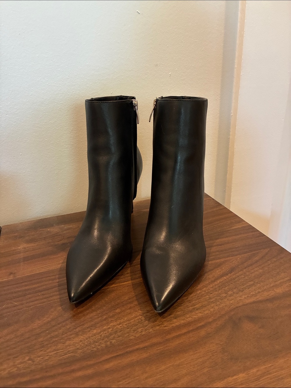 Nine West Black Pointed Toe Ankle Booties with Side Zip